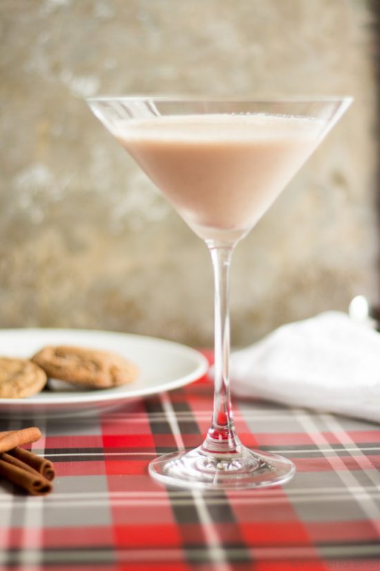 If you're like me, the holidays are for food, friends, family, and...... celebratory cocktails! Check out these 20 yummy recipes at Frugal Beautiful.